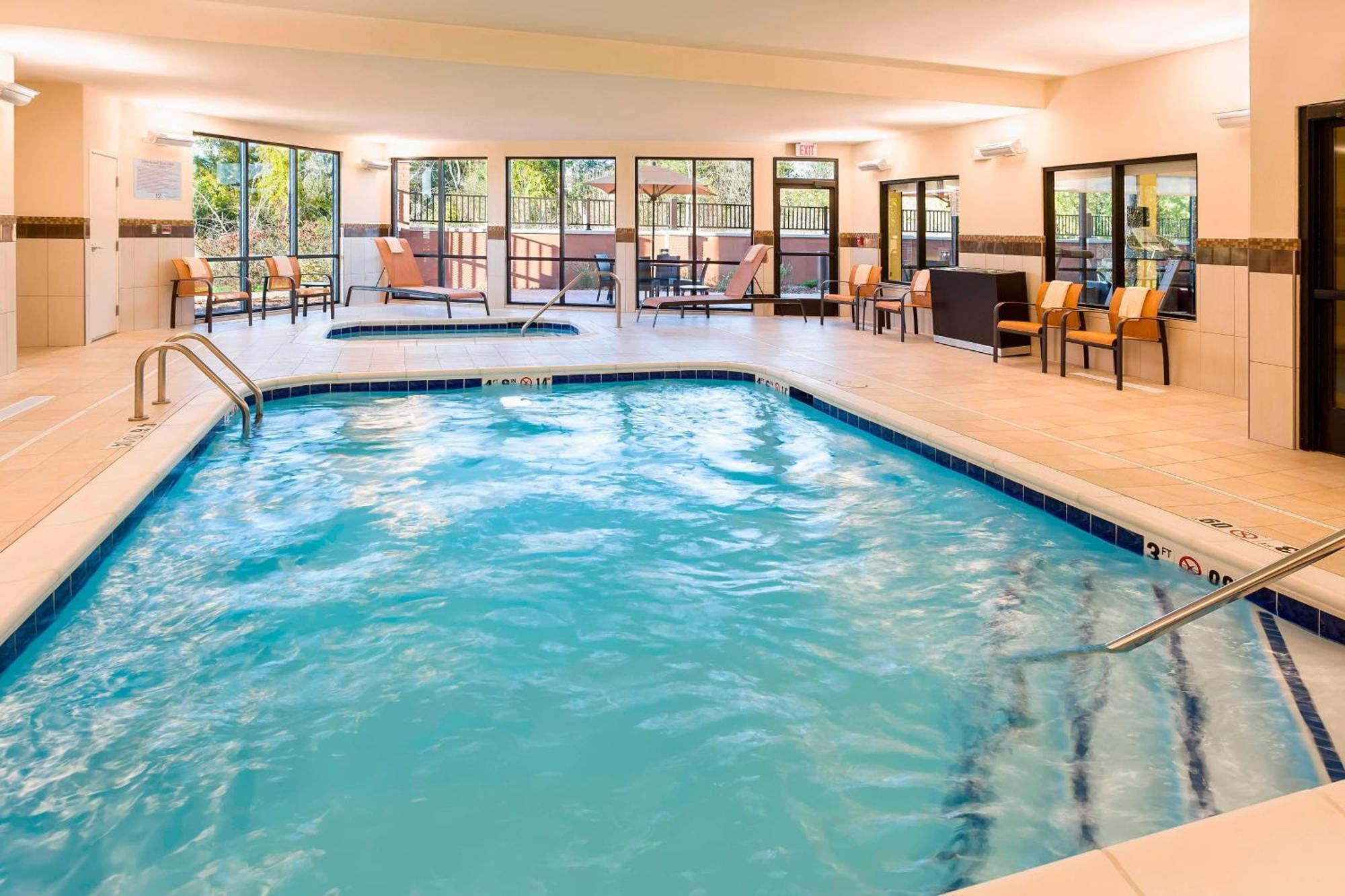 Courtyard By Marriott Kalamazoo Portage